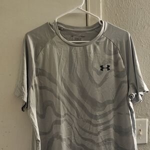 Under Armour Men's Light Gray Graphic Tee